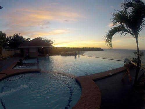 Santiago Bay Garden And Resort Exterior foto